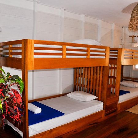 Crow'S Nest Hotel Tua Pejat Екстериор снимка