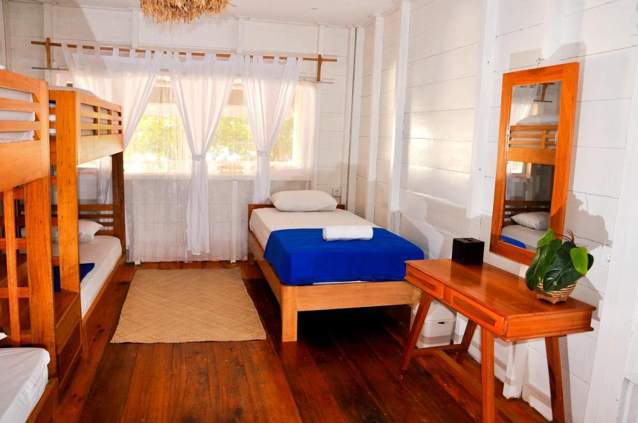 Crow'S Nest Hotel Tua Pejat Екстериор снимка