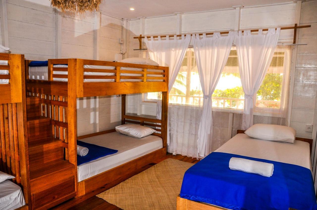 Crow'S Nest Hotel Tua Pejat Екстериор снимка