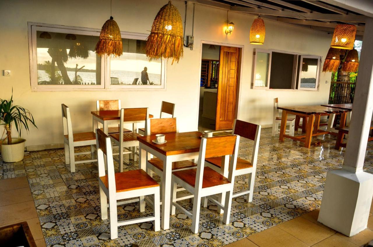 Crow'S Nest Hotel Tua Pejat Екстериор снимка