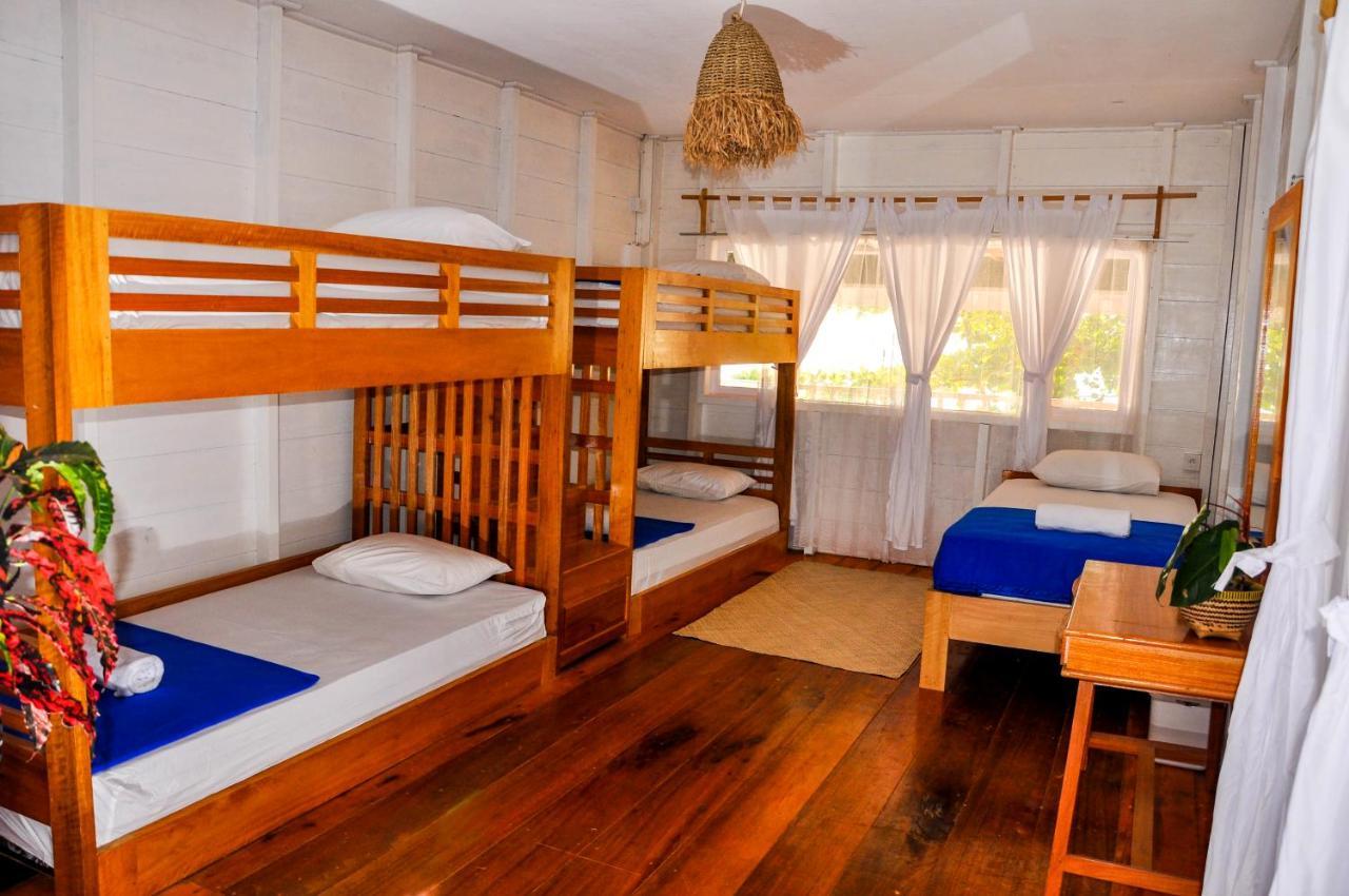 Crow'S Nest Hotel Tua Pejat Екстериор снимка