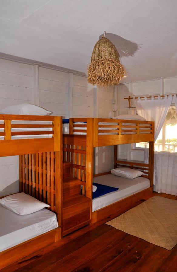 Crow'S Nest Hotel Tua Pejat Екстериор снимка