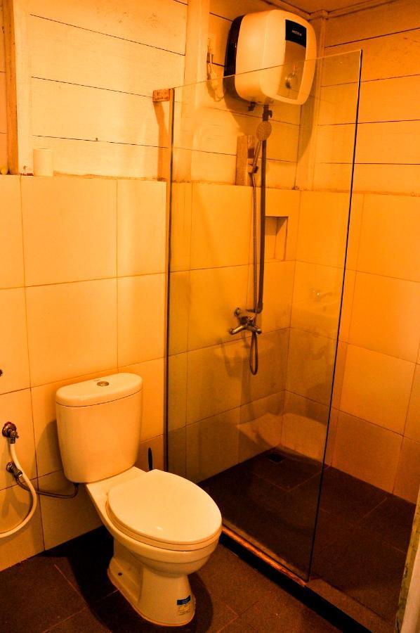 Crow'S Nest Hotel Tua Pejat Екстериор снимка