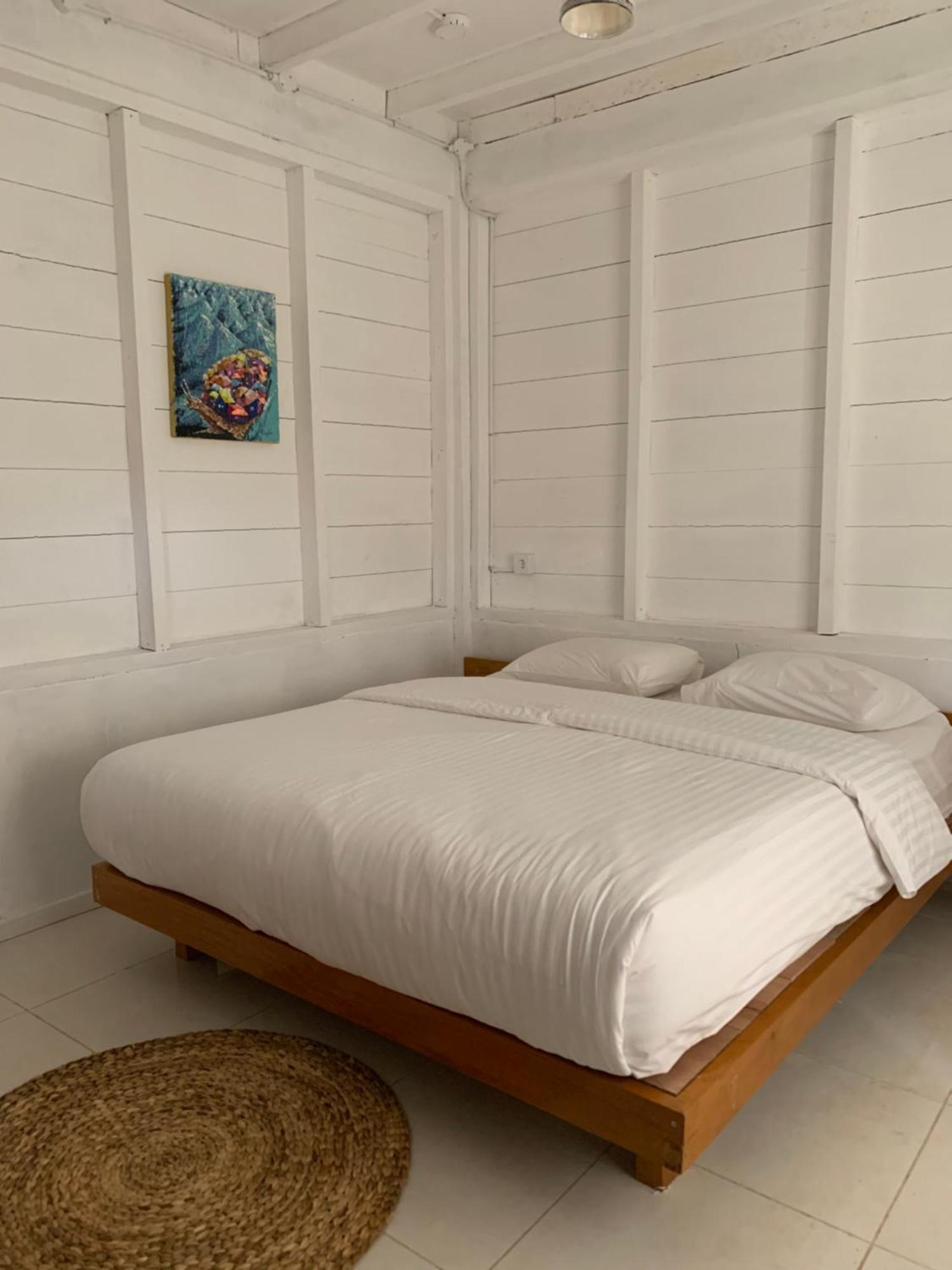 Crow'S Nest Hotel Tua Pejat Екстериор снимка